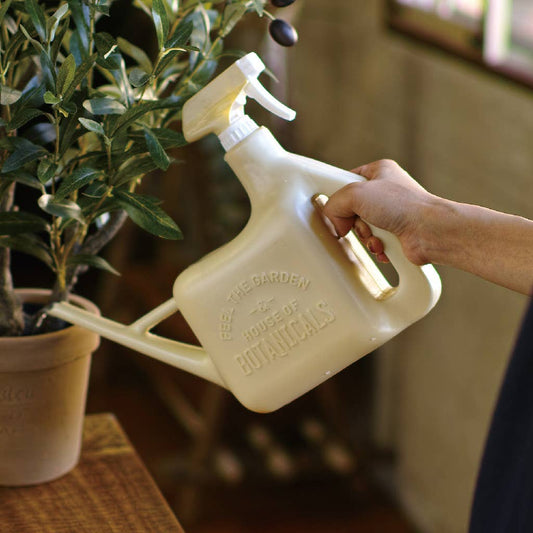 Utilitarian Spray Sprinkler Bottle