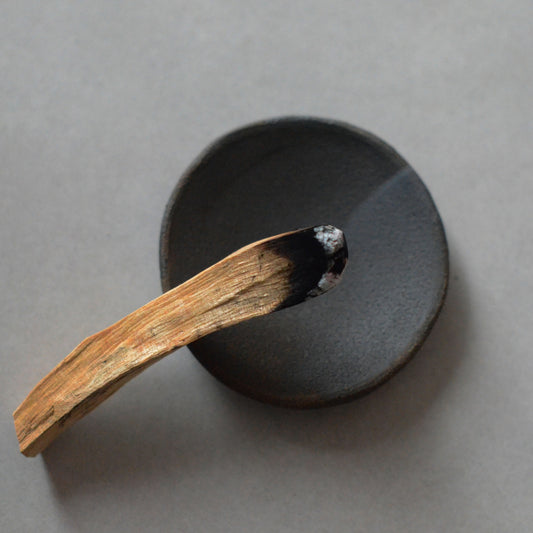 [Burning Ritual] Raw Black Clay Incense Holder Plate